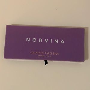 Anastasia Beverly Hills Norvina eyeshadow palette